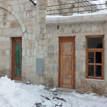 어굽 Junior Ottoman Cave B&B 외부 사진