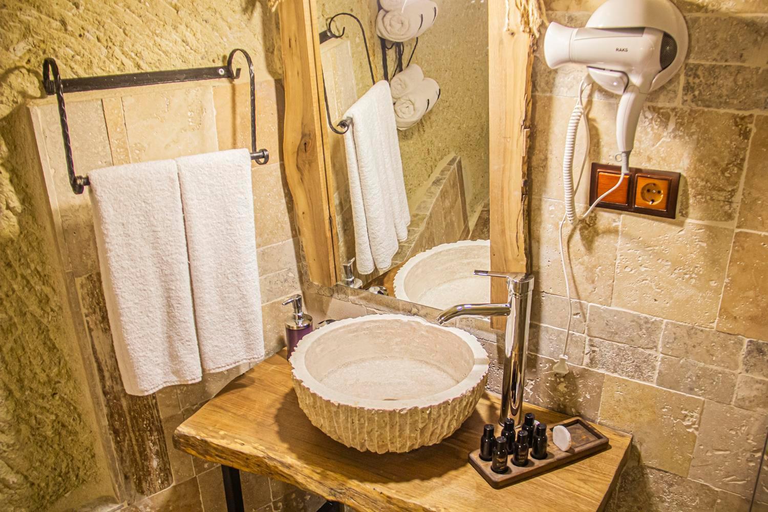 어굽 Junior Ottoman Cave B&B 외부 사진