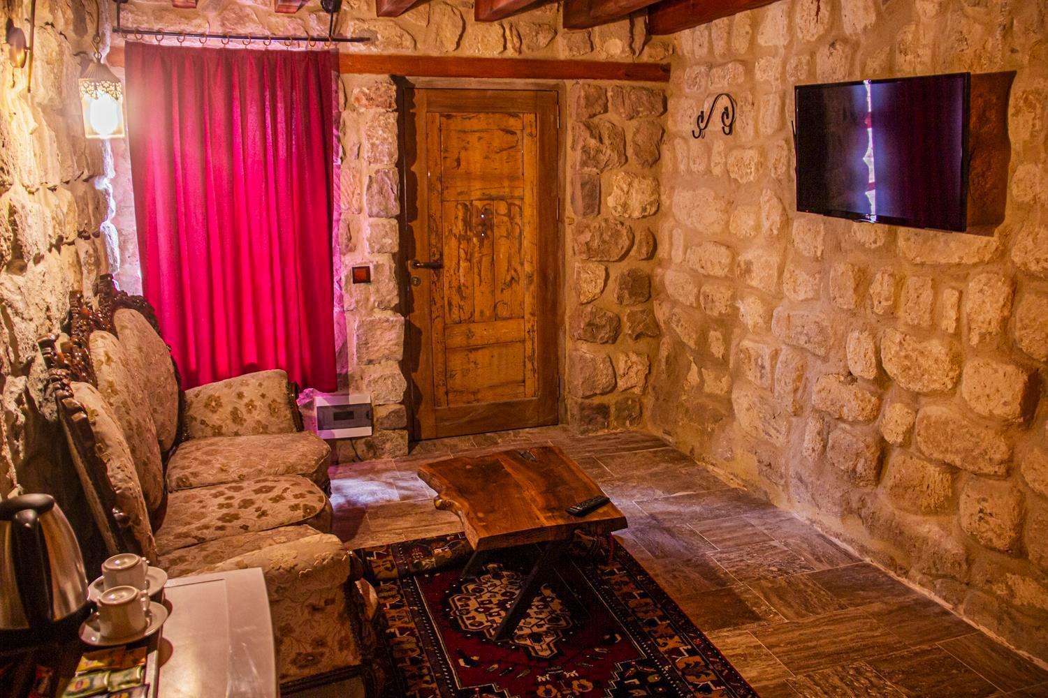어굽 Junior Ottoman Cave B&B 외부 사진