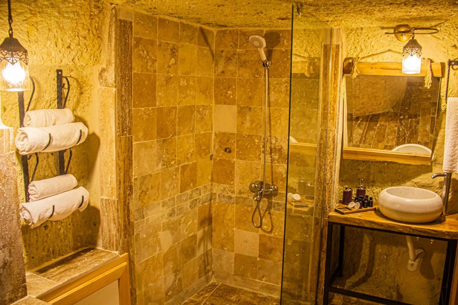 어굽 Junior Ottoman Cave B&B 외부 사진