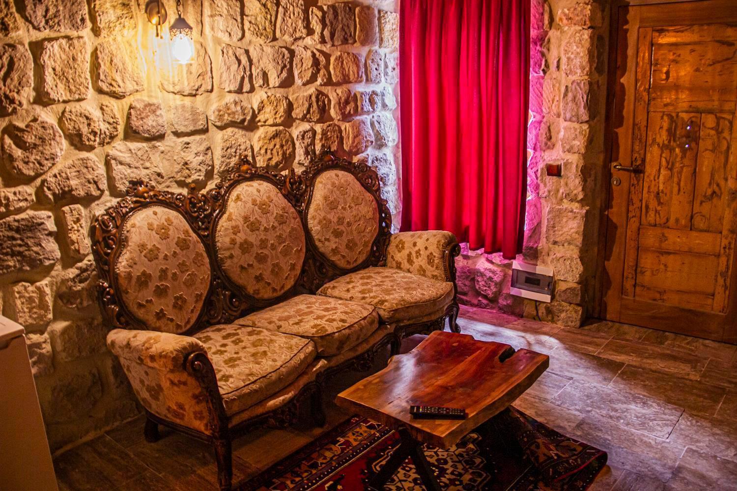 어굽 Junior Ottoman Cave B&B 외부 사진